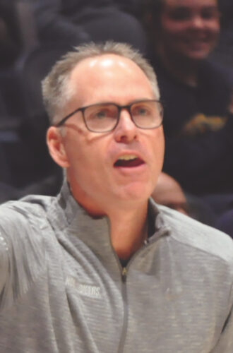 WVU Women’s Basketball Coach Wins Furfari Award